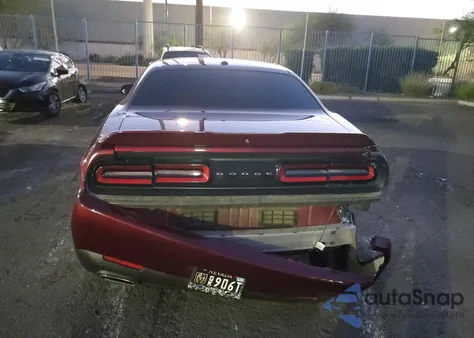 2019 Dodge Challenger Sxt z USA, uszkodzony, nr VIN 2C3CDZAG2KH701238